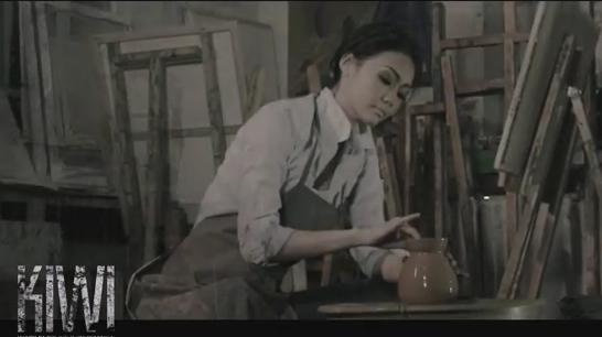 “Киви” хамтлагийн шинэ уран бүтээл “Намрын бороонд би гомдсон” дууны клип